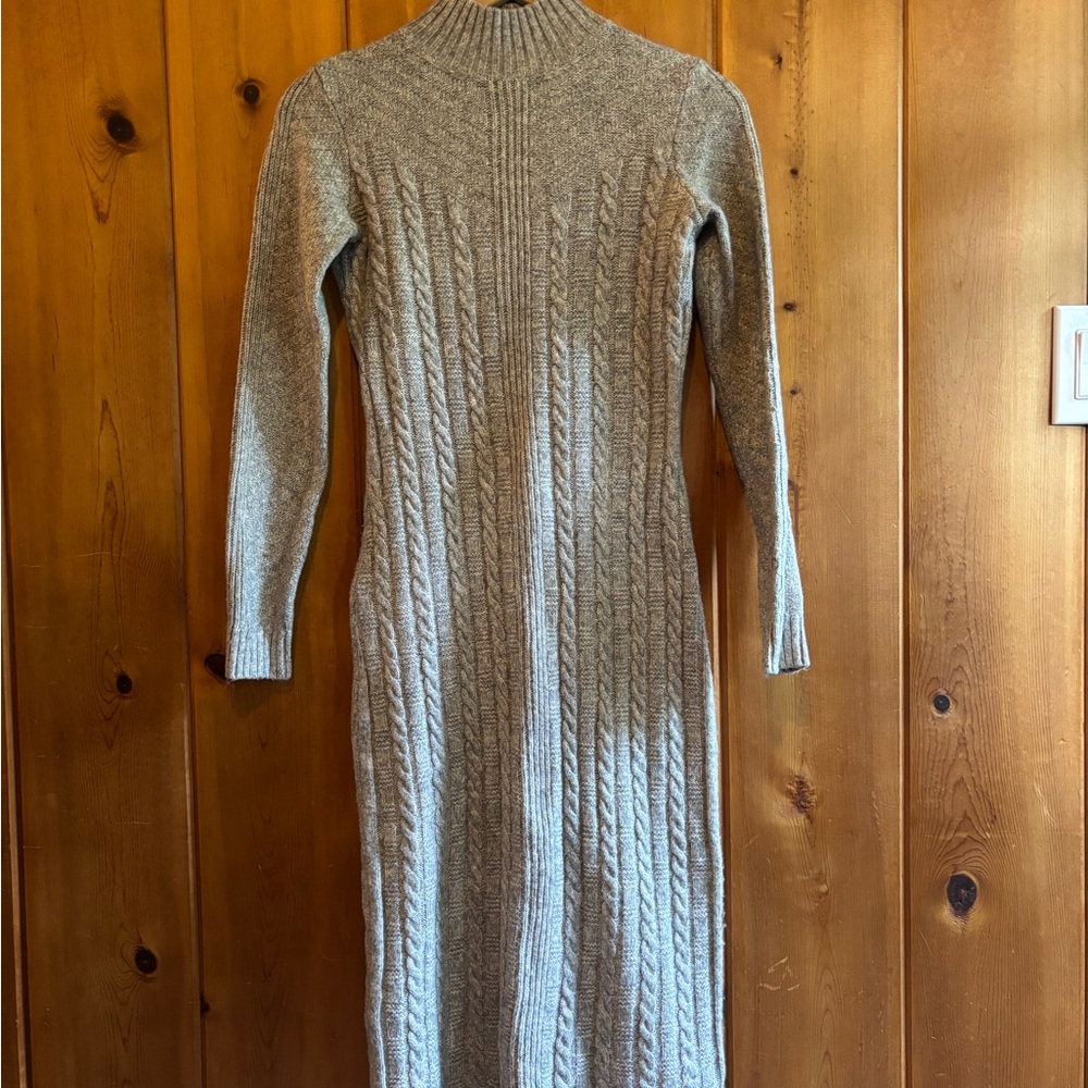 Tahari Gray Long Sleeve Knit Dress